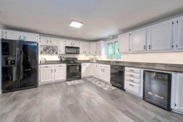 42 Van Buren Drive, Abington, MA 02351