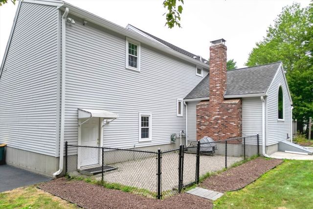 42 Van Buren Drive, Abington, MA 02351