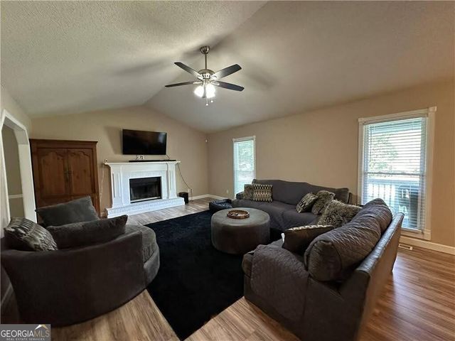 106 Courtland Circle, Powder Springs, GA 30127