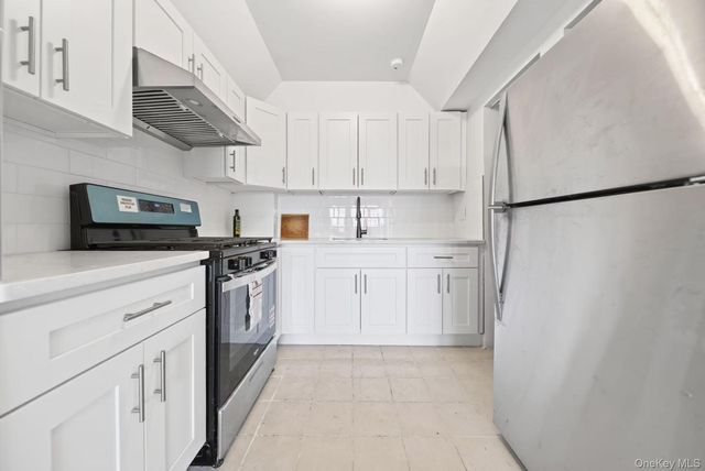 42-60 Colden Street 4A, Flushing, NY 11355