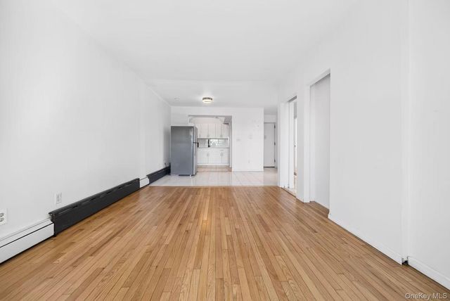42-60 Colden Street 4A, Flushing, NY 11355