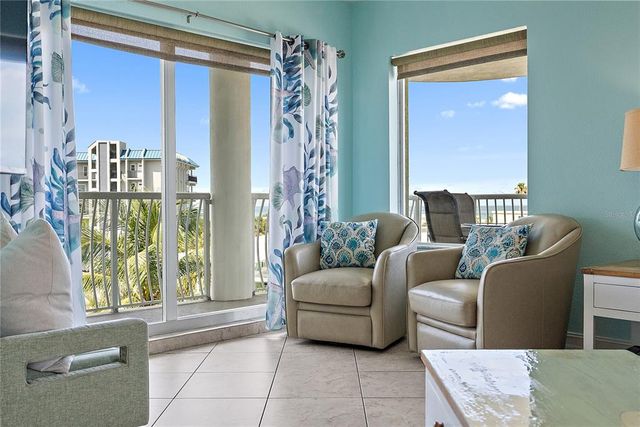 11605 GULF BOULEVARD 408, Treasure Island, FL 33706