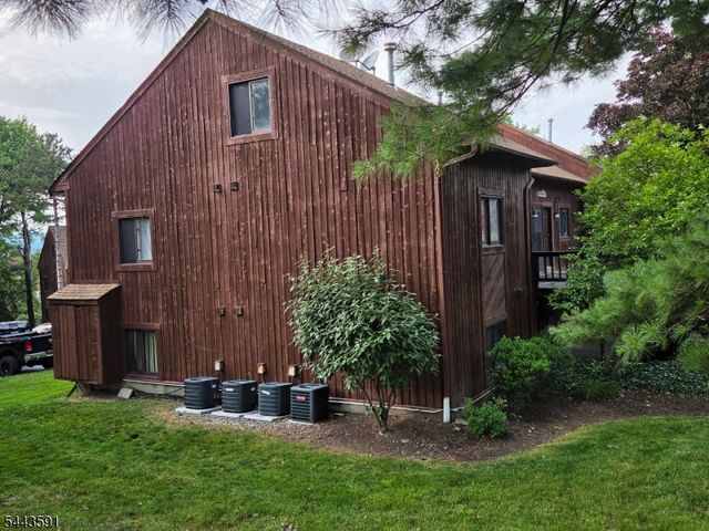1 Sugar Loaf Ct Unit 8 8, Vernon Twp., NJ 07462