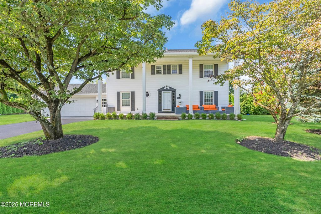 11 Pinewood Avenue, West Long Branch, NJ 07764