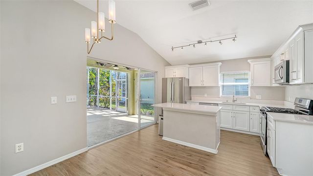 12069 WINDING WOODS WAY, Lakewood Ranch, FL 34202