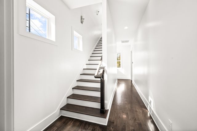 1000 Free Silver Rd, Nashville, TN 37207