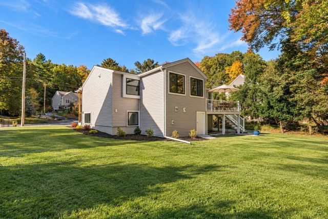 15 Robs Ln, Sharon, MA 02067