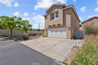 29513 Blake Way, Canyon Country, CA 91387