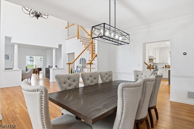 1 Cedar Ct, North Haledon Boro, NJ 07508
