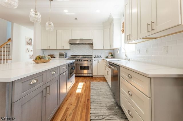 1 Cedar Ct, North Haledon Boro, NJ 07508