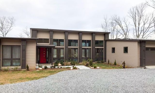 611 Hillcrest Circle, Huntsville, TX 77340