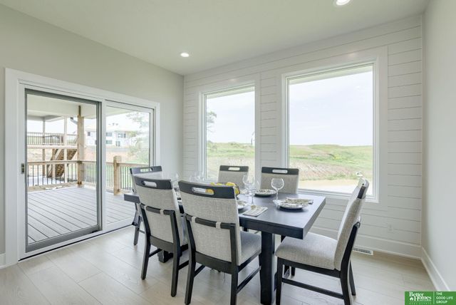 10110 Laramie Street, Papillion, NE 68046