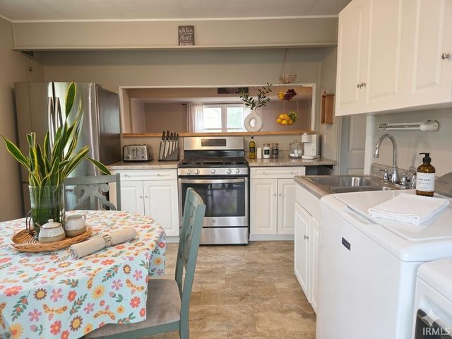 720 Courtney Drive, New Haven, IN 46774