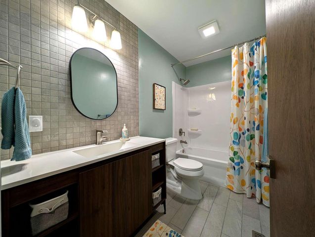 143 Santana Circle, Reeds Spring, MO 65737