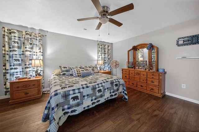 20847 Lakeview Dr, Flint, TX 75762