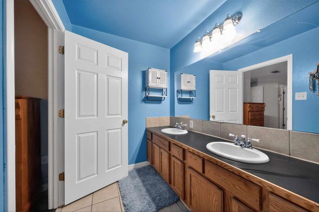 20847 Lakeview Dr, Flint, TX 75762