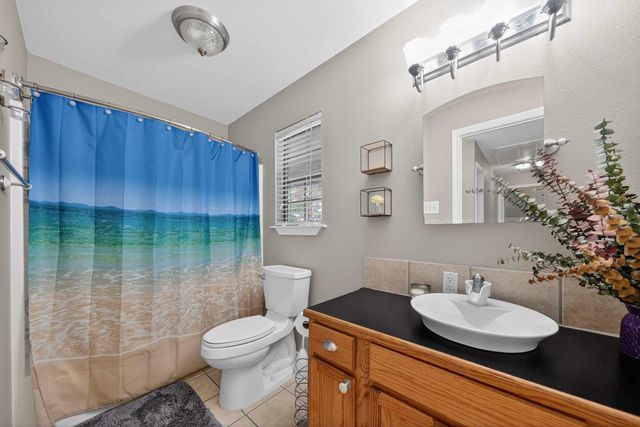 20847 Lakeview Dr, Flint, TX 75762