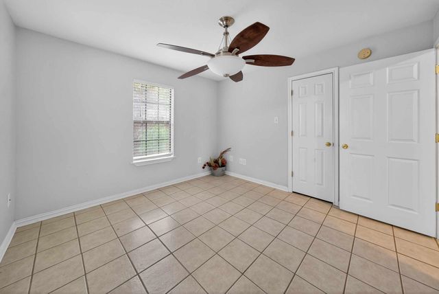 20847 Lakeview Dr, Flint, TX 75762