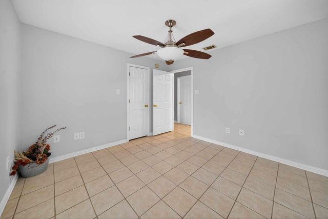 20847 Lakeview Dr, Flint, TX 75762