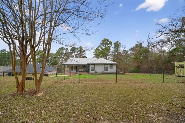 20847 Lakeview Dr, Flint, TX 75762