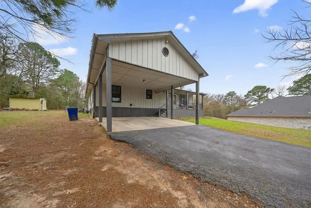 20847 Lakeview Dr, Flint, TX 75762