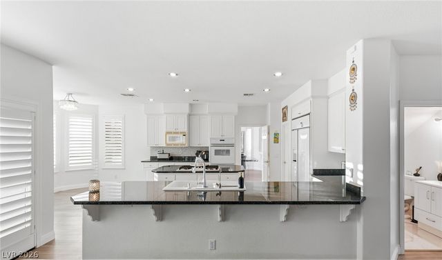 2496 Ram Crossing Way, Henderson, NV 89074
