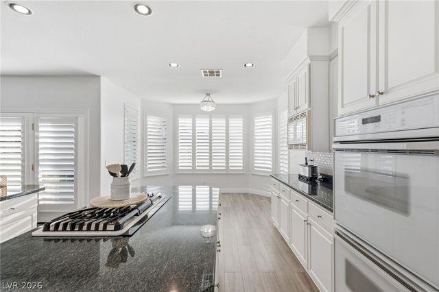 2496 Ram Crossing Way, Henderson, NV 89074
