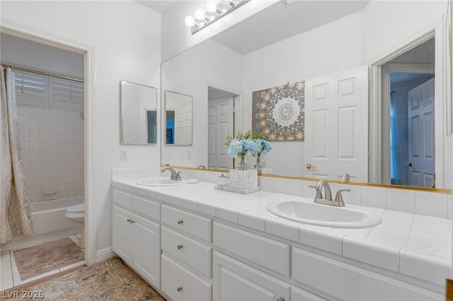 2496 Ram Crossing Way, Henderson, NV 89074