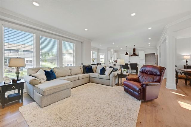 18918 Ocheltree Street, Spring Hill, KS 66083