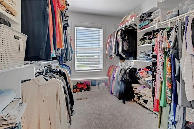 18918 Ocheltree Street, Spring Hill, KS 66083