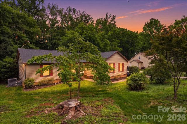 7225 Leesburg Road, Charlotte, NC 28215