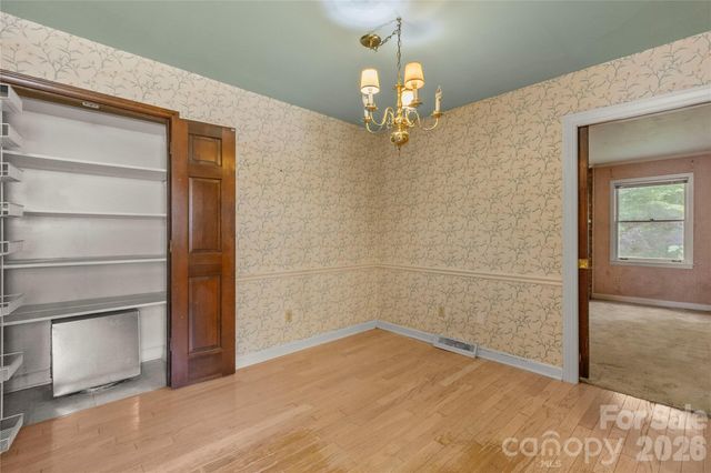 7225 Leesburg Road, Charlotte, NC 28215