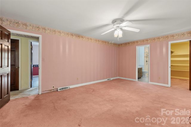 7225 Leesburg Road, Charlotte, NC 28215
