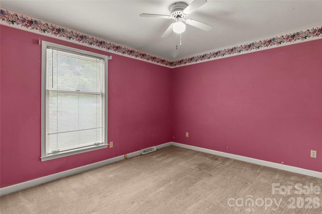 7225 Leesburg Road, Charlotte, NC 28215