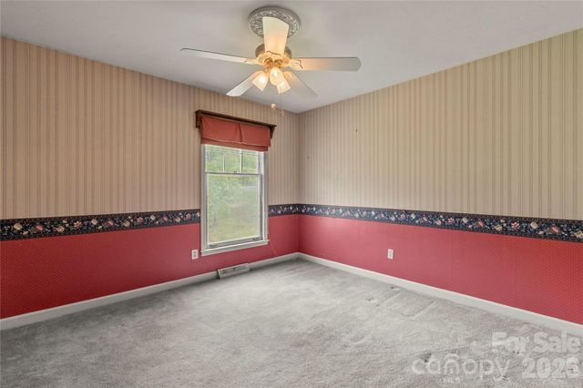 7225 Leesburg Road, Charlotte, NC 28215