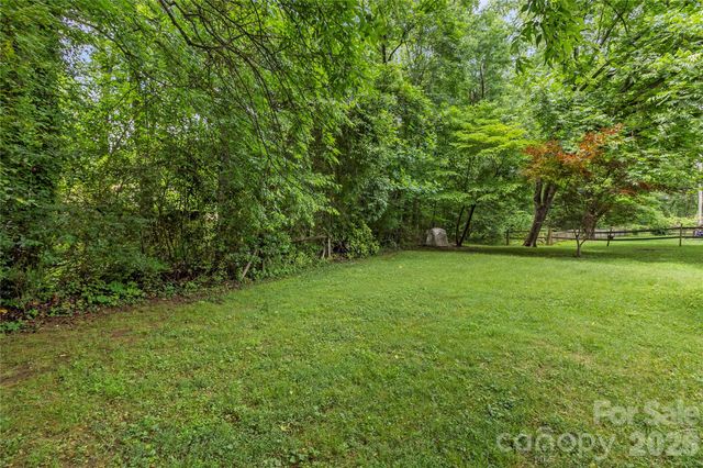 7225 Leesburg Road, Charlotte, NC 28215