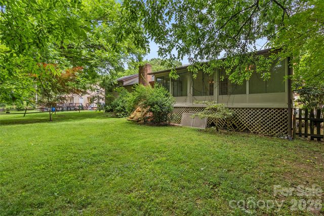 7225 Leesburg Road, Charlotte, NC 28215