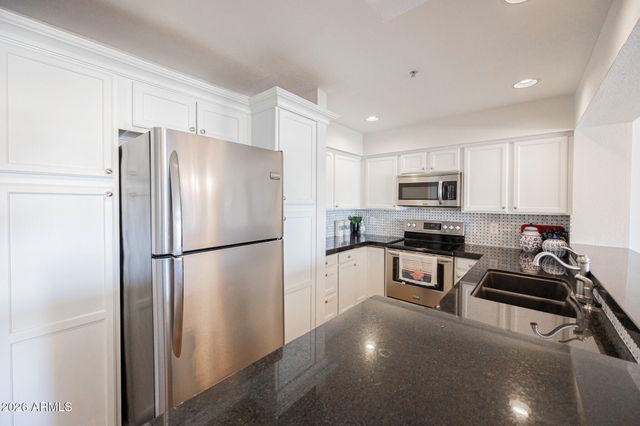 10080 E MOUNTAINVIEW LAKE Drive 367, Scottsdale, AZ 85258