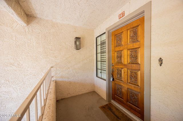 10080 E MOUNTAINVIEW LAKE Drive 367, Scottsdale, AZ 85258