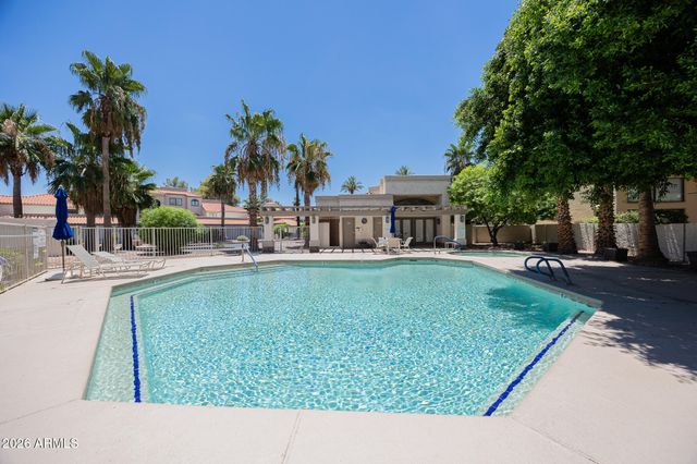 10080 E MOUNTAINVIEW LAKE Drive 367, Scottsdale, AZ 85258