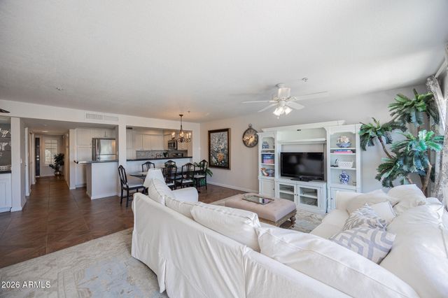 10080 E MOUNTAINVIEW LAKE Drive 367, Scottsdale, AZ 85258