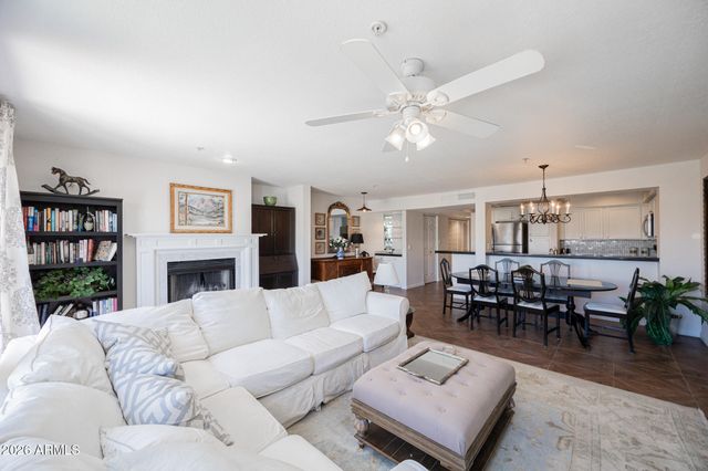 10080 E MOUNTAINVIEW LAKE Drive 367, Scottsdale, AZ 85258