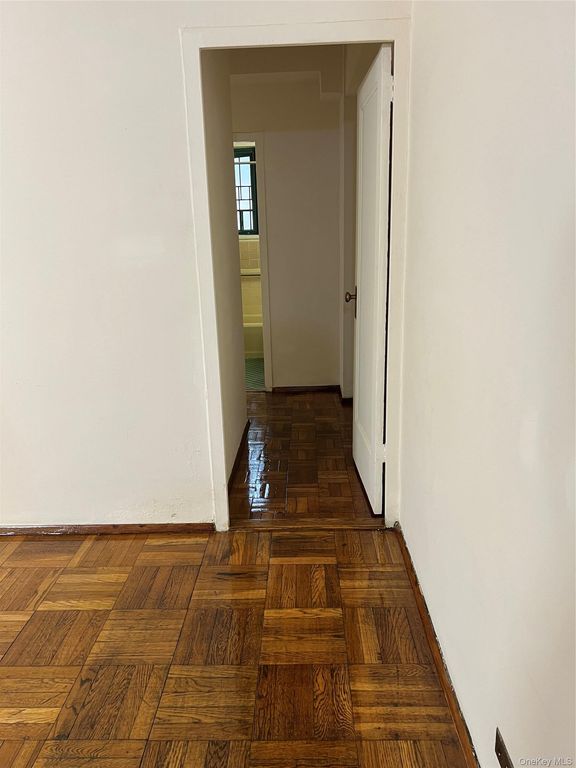 1569 Metropolitan Avenue 5C, Bronx, NY 10462 — photo 5