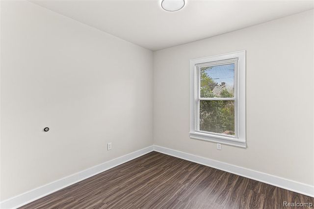 1473 Empire Avenue, Lincoln Park, MI 48146