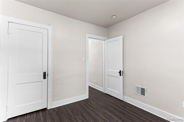 1473 Empire Avenue, Lincoln Park, MI 48146