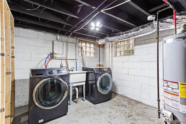 1473 Empire Avenue, Lincoln Park, MI 48146