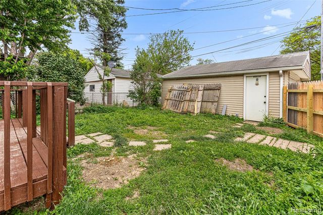 1473 Empire Avenue, Lincoln Park, MI 48146