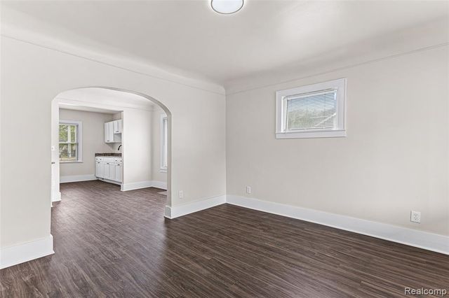 1473 Empire Avenue, Lincoln Park, MI 48146