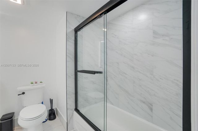 1200 Brickell Bay Dr 1907, Miami, FL 33131