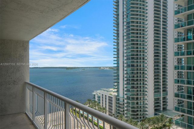 1200 Brickell Bay Dr 1907, Miami, FL 33131